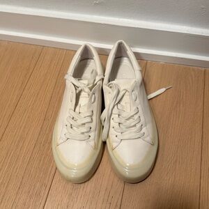 Vince White Cream Sneakers